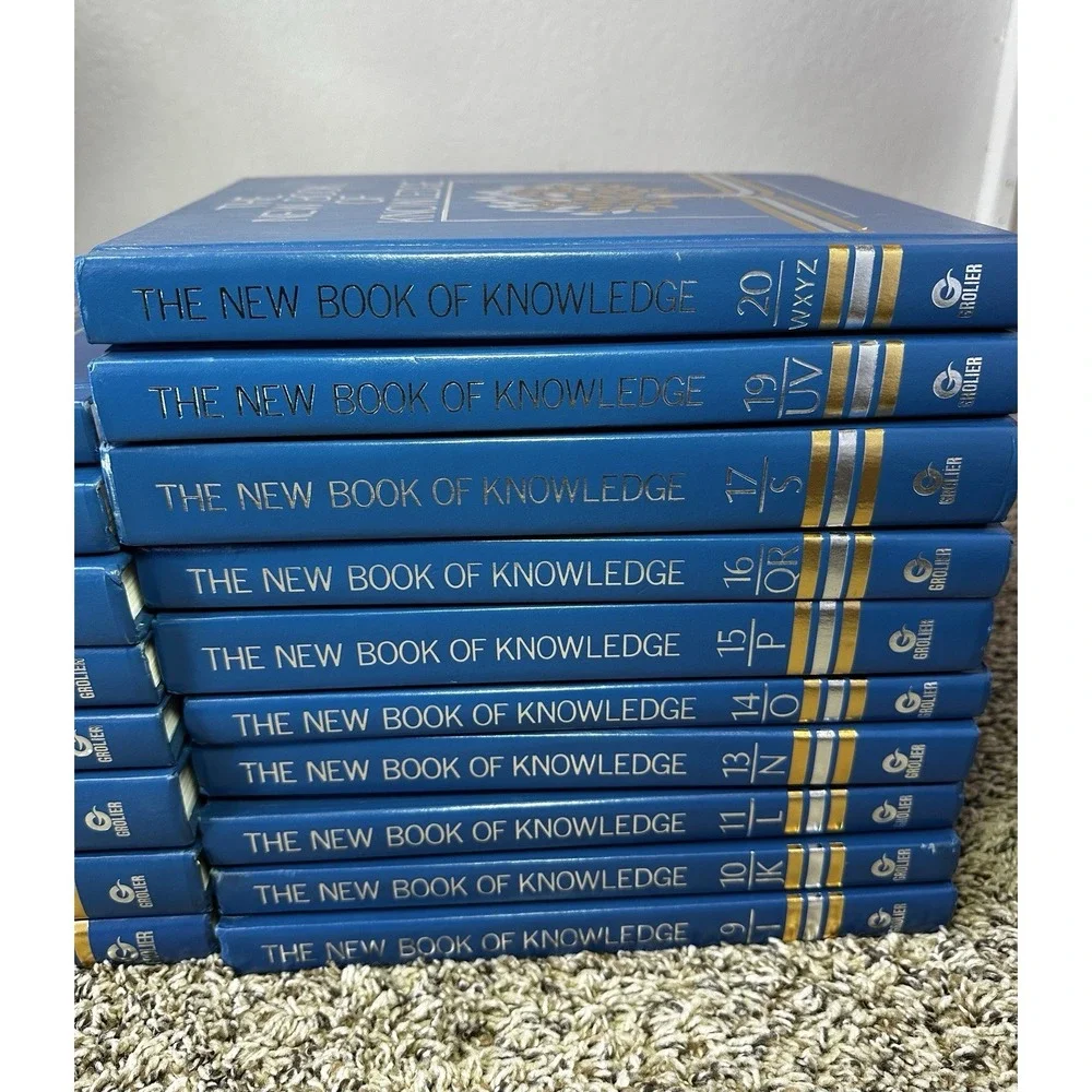 New Book of Knowledge Encyclopedia 2000 Books 2-11, 13-17, 19-20 Blue Hardcover